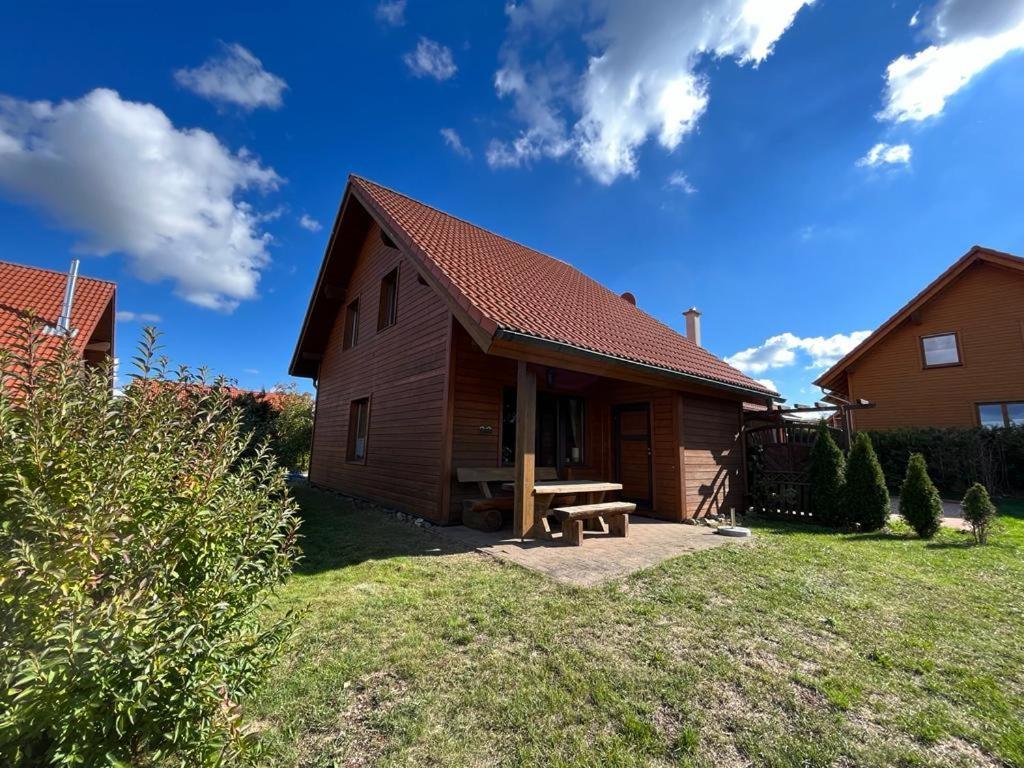 Js Feriendomizile Haus Sonnenschein Bettwaesche Handtuecher Inkl Хаселфелде Екстериор снимка